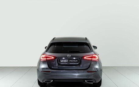 Mercedes-Benz A-Класс, 2018 год, 2 800 000 рублей, 5 фотография