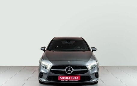 Mercedes-Benz A-Класс, 2018 год, 2 800 000 рублей, 2 фотография