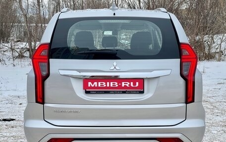 Mitsubishi Pajero Sport III рестайлинг, 2021 год, 3 800 000 рублей, 2 фотография