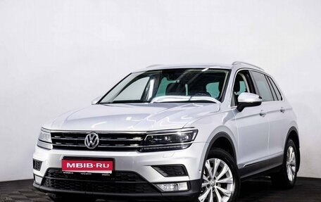 Volkswagen Tiguan II, 2017 год, 1 899 000 рублей, 1 фотография