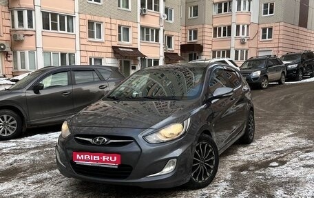 Hyundai Solaris II рестайлинг, 2012 год, 1 150 000 рублей, 1 фотография