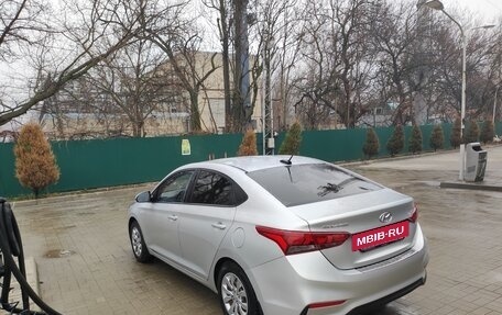 Hyundai Solaris II рестайлинг, 2018 год, 1 260 000 рублей, 3 фотография