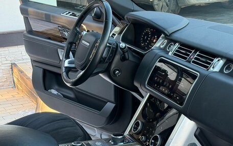 Land Rover Range Rover IV рестайлинг, 2018 год, 6 800 000 рублей, 13 фотография