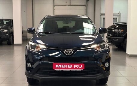 Toyota RAV4, 2019 год, 2 399 000 рублей, 8 фотография