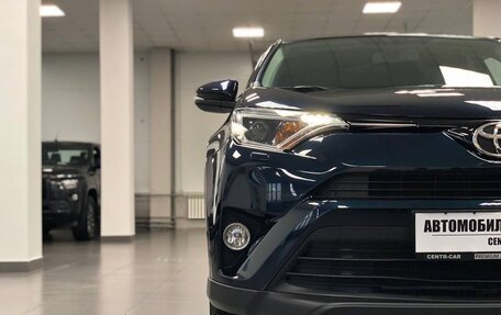 Toyota RAV4, 2019 год, 2 399 000 рублей, 25 фотография