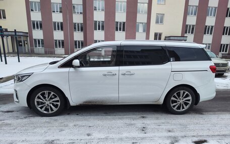 KIA Carnival III, 2020 год, 3 100 000 рублей, 1 фотография