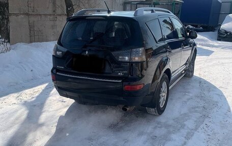 Mitsubishi Outlander III рестайлинг 3, 2007 год, 1 100 000 рублей, 2 фотография