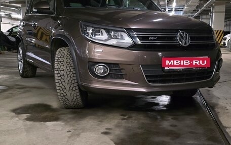 Volkswagen Tiguan I, 2013 год, 1 900 000 рублей, 2 фотография