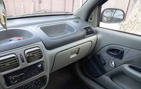 Renault Symbol I, 2004 год, 240 000 рублей, 6 фотография