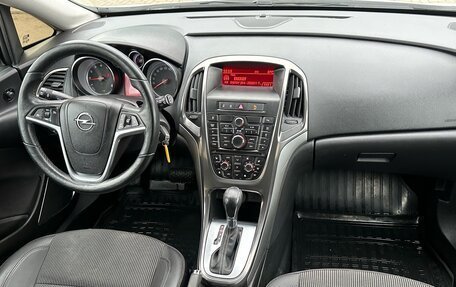 Opel Astra J, 2011 год, 785 000 рублей, 13 фотография