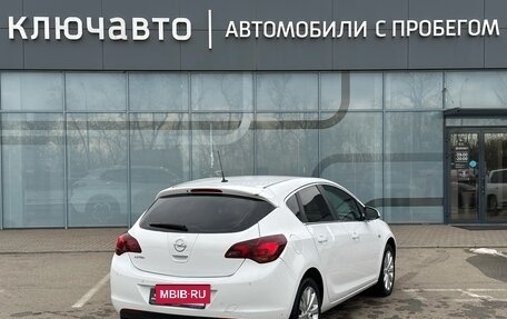 Opel Astra J, 2011 год, 785 000 рублей, 8 фотография