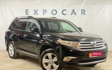 Toyota Highlander III, 2011 год, 1 910 000 рублей, 3 фотография