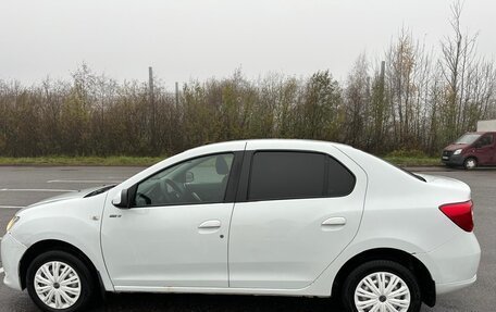 Renault Logan II, 2017 год, 700 000 рублей, 3 фотография