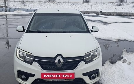 Renault Logan II, 2019 год, 550 000 рублей, 4 фотография