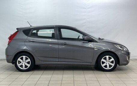 Hyundai Solaris II рестайлинг, 2012 год, 750 000 рублей, 9 фотография