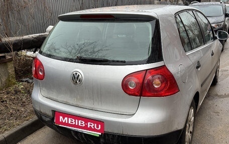 Volkswagen Golf V, 2004 год, 670 000 рублей, 3 фотография