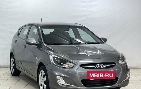 Hyundai Solaris II рестайлинг, 2012 год, 750 000 рублей, 2 фотография