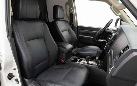 Mitsubishi Pajero IV, 2013 год, 2 099 000 рублей, 12 фотография