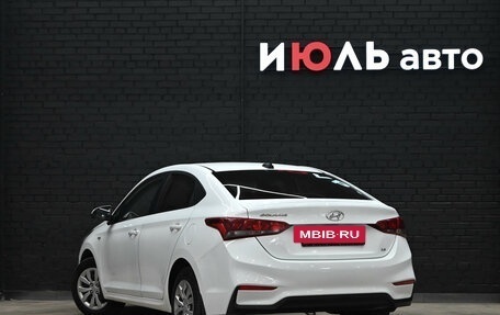 Hyundai Solaris II рестайлинг, 2019 год, 1 200 000 рублей, 5 фотография