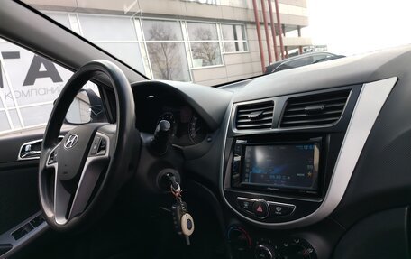 Hyundai Solaris II рестайлинг, 2012 год, 734 000 рублей, 6 фотография