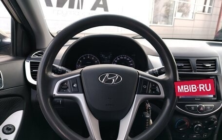 Hyundai Solaris II рестайлинг, 2012 год, 734 000 рублей, 7 фотография