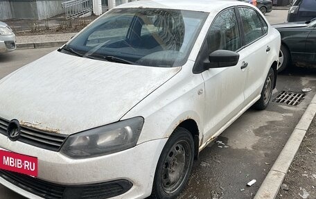 Volkswagen Polo VI (EU Market), 2013 год, 400 000 рублей, 2 фотография