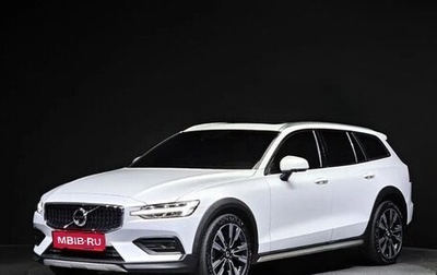 Volvo V60 Cross Country II, 2021 год, 3 470 000 рублей, 1 фотография