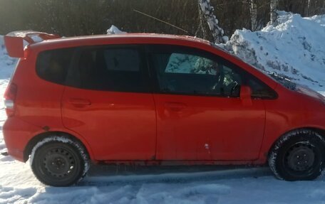 Honda Fit III, 2001 год, 270 000 рублей, 3 фотография