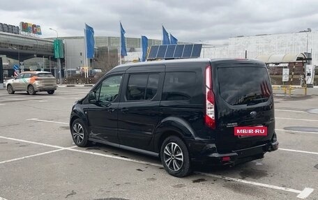 Ford Tourneo Connect II рестайлинг, 2018 год, 1 980 000 рублей, 8 фотография