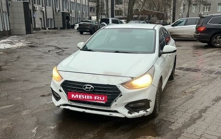 Hyundai Solaris II рестайлинг, 2018 год, 790 000 рублей, 4 фотография