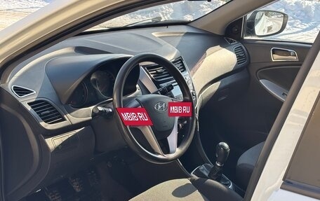 Hyundai Solaris II рестайлинг, 2013 год, 599 000 рублей, 6 фотография