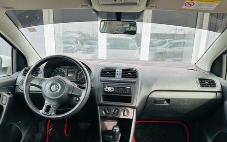 Volkswagen Polo VI (EU Market), 2012 год, 900 000 рублей, 14 фотография