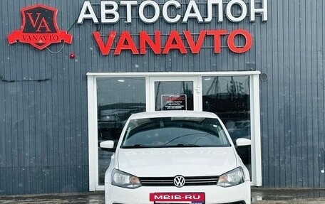 Volkswagen Polo VI (EU Market), 2012 год, 900 000 рублей, 2 фотография