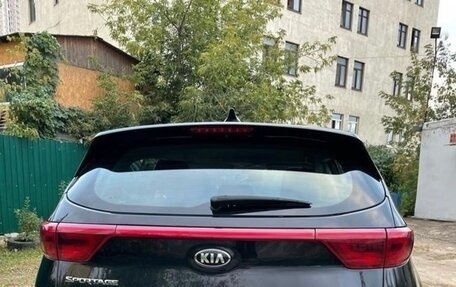 KIA Sportage IV рестайлинг, 2018 год, 1 700 000 рублей, 5 фотография