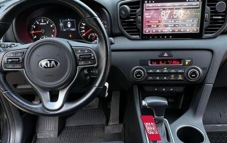 KIA Sportage IV рестайлинг, 2018 год, 1 700 000 рублей, 10 фотография