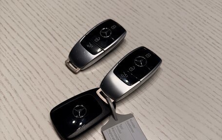 Mercedes-Benz E-Класс, 2019 год, 4 250 000 рублей, 13 фотография