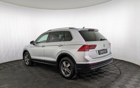 Volkswagen Tiguan II, 2018 год, 2 200 000 рублей, 7 фотография