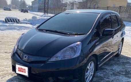 Honda Fit Shuttle I рестайлинг, 2013 год, 1 215 000 рублей, 3 фотография