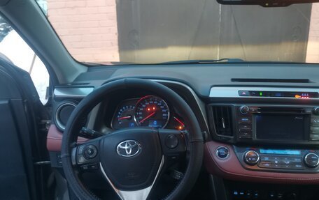 Toyota RAV4, 2013 год, 2 200 000 рублей, 3 фотография