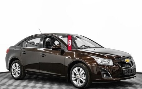 Chevrolet Cruze II, 2014 год, 965 000 рублей, 3 фотография