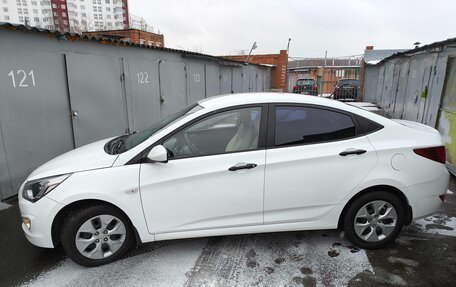 Hyundai Solaris II рестайлинг, 2015 год, 1 100 000 рублей, 2 фотография