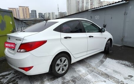 Hyundai Solaris II рестайлинг, 2015 год, 1 100 000 рублей, 5 фотография