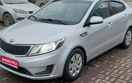 KIA Rio III рестайлинг, 2013 год, 680 000 рублей, 1 фотография