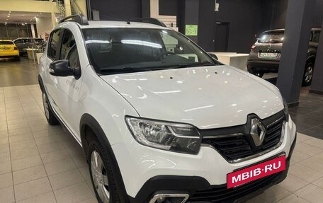 Renault Sandero II рестайлинг, 2019 год, 759 000 рублей, 2 фотография