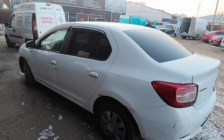 Renault Logan II, 2017 год, 450 000 рублей, 4 фотография