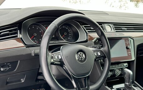 Volkswagen Passat B8 рестайлинг, 2018 год, 1 530 000 рублей, 13 фотография