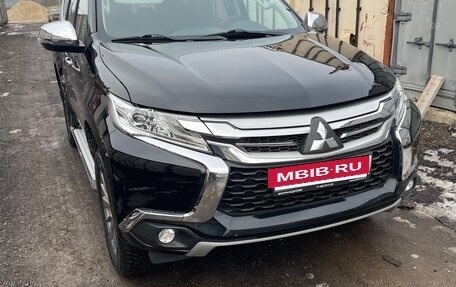 Mitsubishi Pajero Sport III рестайлинг, 2020 год, 3 550 000 рублей, 3 фотография