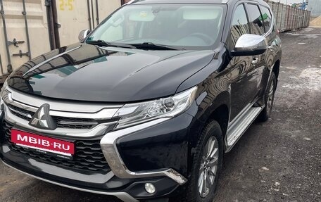 Mitsubishi Pajero Sport III рестайлинг, 2020 год, 3 550 000 рублей, 2 фотография