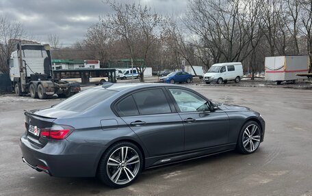 BMW 3 серия, 2018 год, 3 300 000 рублей, 3 фотография