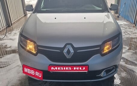 Renault Logan II, 2015 год, 1 050 000 рублей, 7 фотография